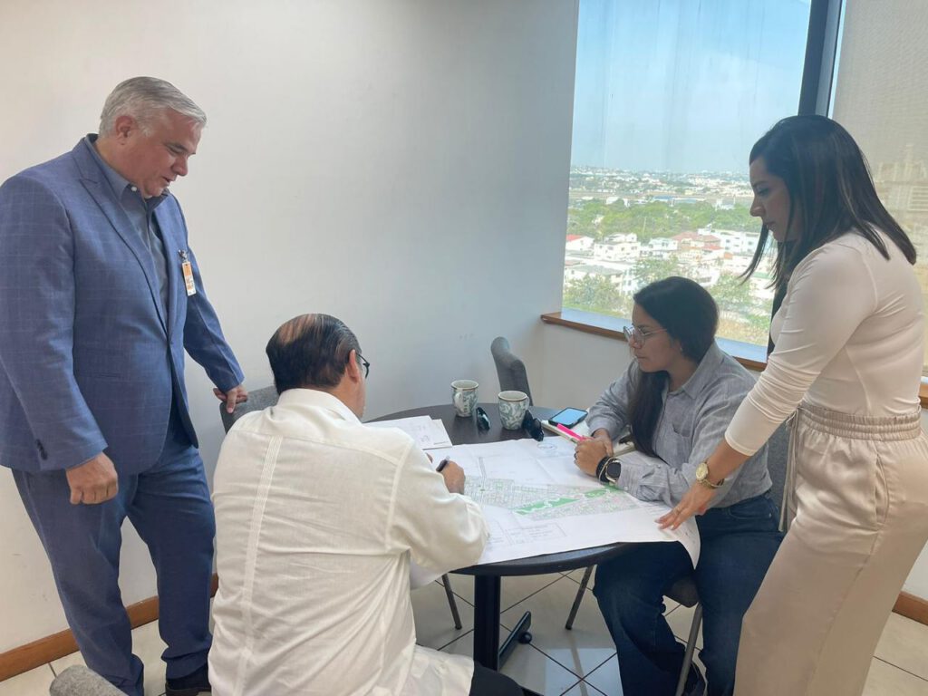 Emuvivienda EP presentó sus proyectos habitacionales al MIDUVI