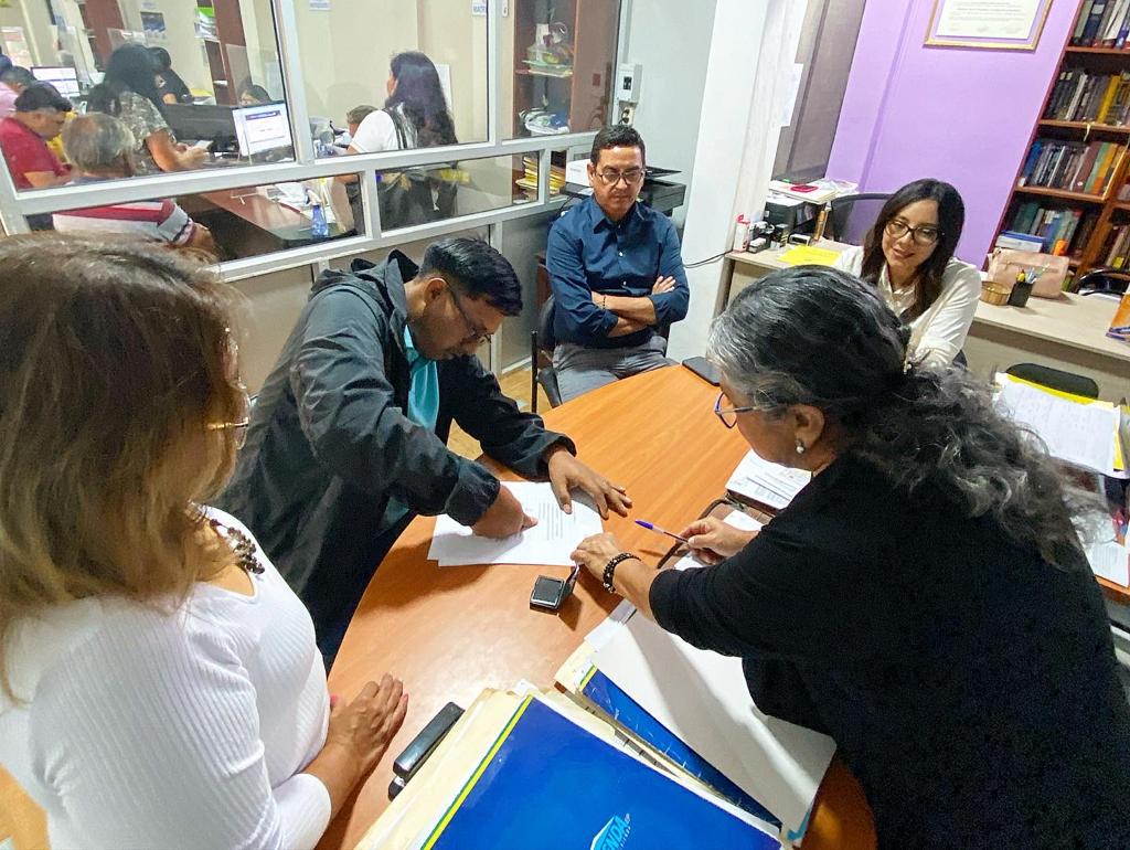 Nuevos propietarios firmaron sus escrituras de compra-venta del proyecto Mi Casita Linda